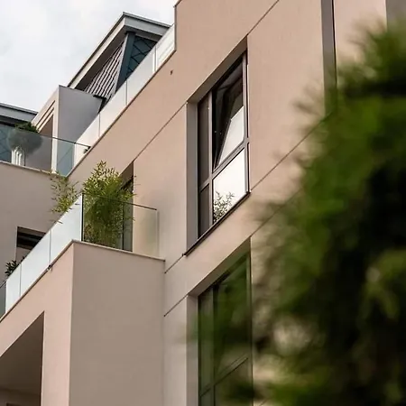 Apartment Allure Varna *