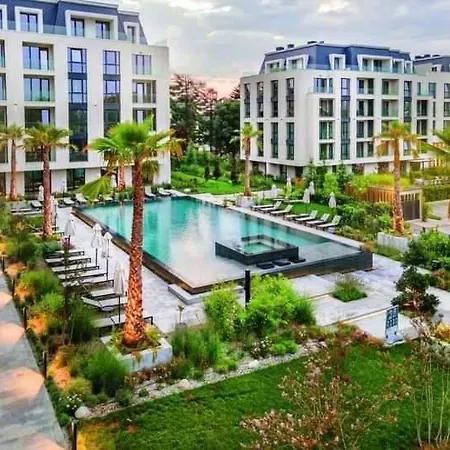 Allure Varna Апартаменти